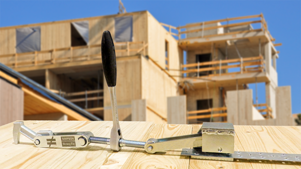 Der WEC mit dem modularen WECSA zum Spannen von Windrispenband