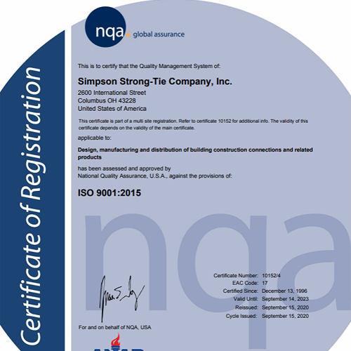 Ein ISO-Zertifikat auf hellblauem Papier. Darin wird das Qualitätsmanagement-System von Simpson Strong-Tie gemäß ISO 9001:2025 von der US-Amerikanischen National Quality Assurance zertifiziert.
