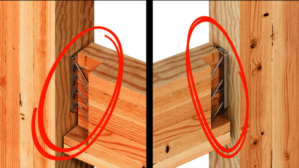 Das Bild ist mittig geteilt, links und rechts sind jeweils zwei im rechten Winkel zueinander stehende Holzverbindungen zu sehen, symmetrisch zueinander angeordnet. Auf der linken Seite hält der Hirnholzverbinder EGCL120 die Hölzer zusammen; rechts ist es der EGCM150. Einschnitte ins Holz ermöglichen es, die Schrauben zu sehen. Zwei von Hand gezeichnete orangene Kreise markieren die Verbinder.